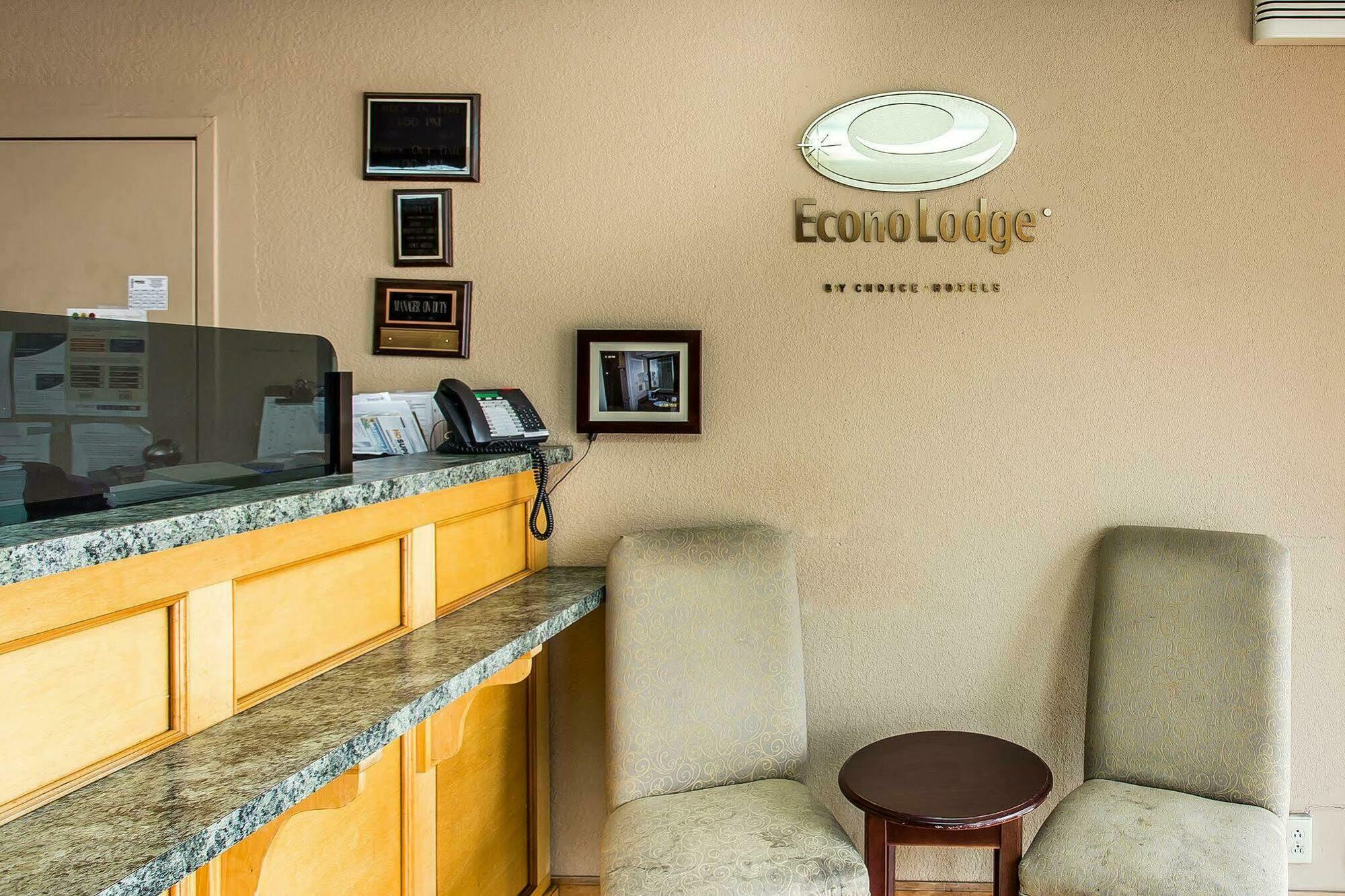 Econo Lodge Елізабет-Сіті Екстер'єр фото